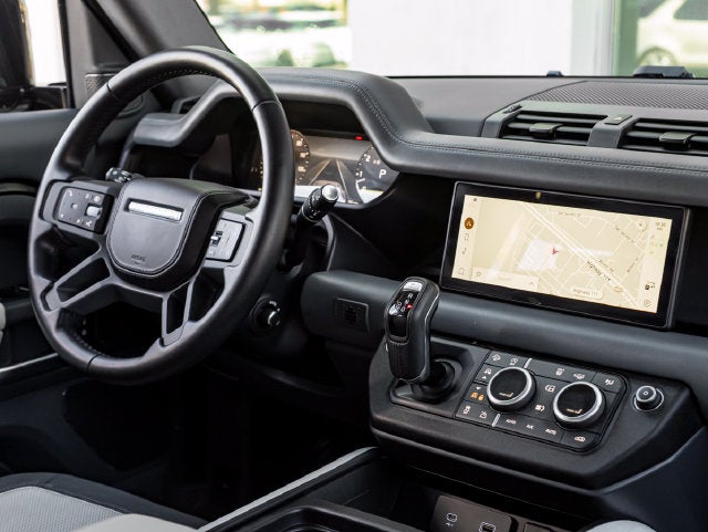 2024 Land Rover Defender 110 X-Dynamic SE