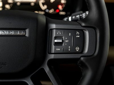 2026 Land Rover Defender 110 X-Dynamic SE