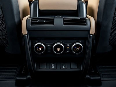 2026 Land Rover Defender 110 X-Dynamic SE