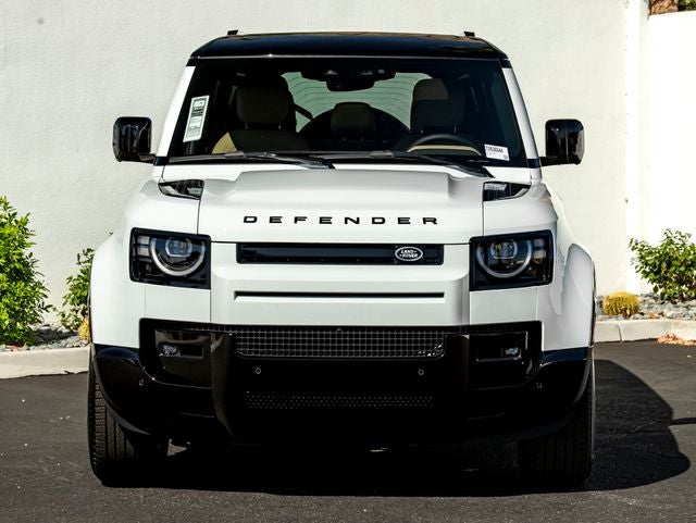 2026 Land Rover Defender 110 X-Dynamic SE