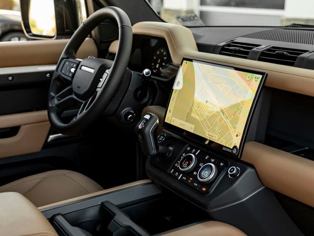 2026 Land Rover Defender 110 X-Dynamic SE
