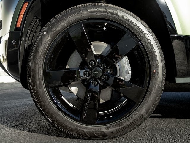 2026 Land Rover Defender 110 X-Dynamic SE