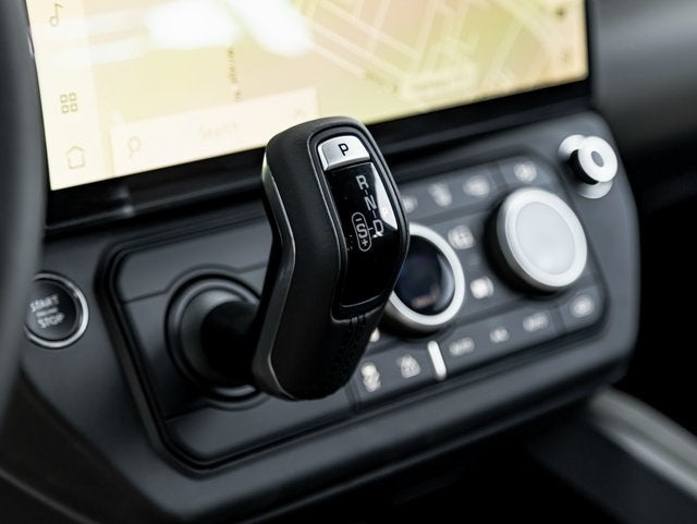 2026 Land Rover Defender 110 X-Dynamic SE