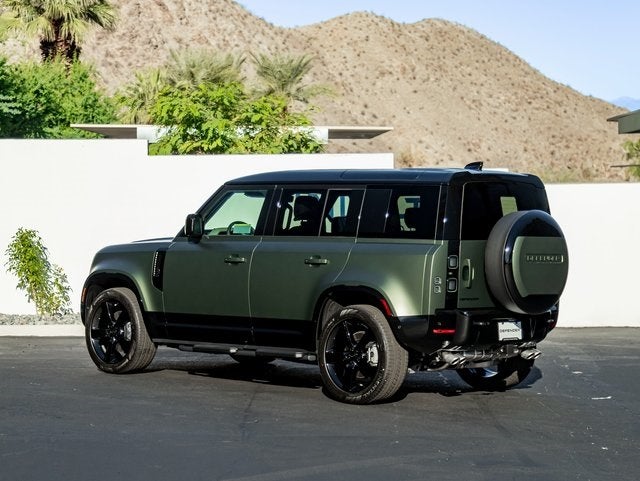 2026 Land Rover Defender 110 X-Dynamic SE