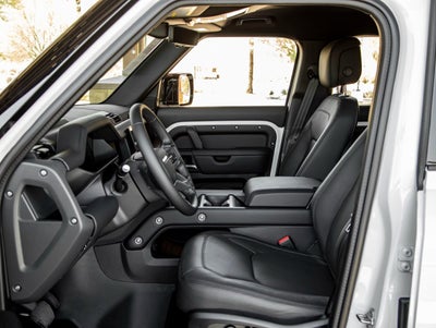 2025 Land Rover Defender 110 X-Dynamic SE