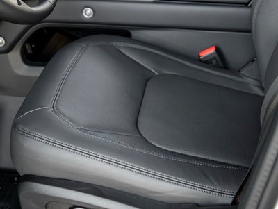 2025 Land Rover Defender 110 X-Dynamic SE