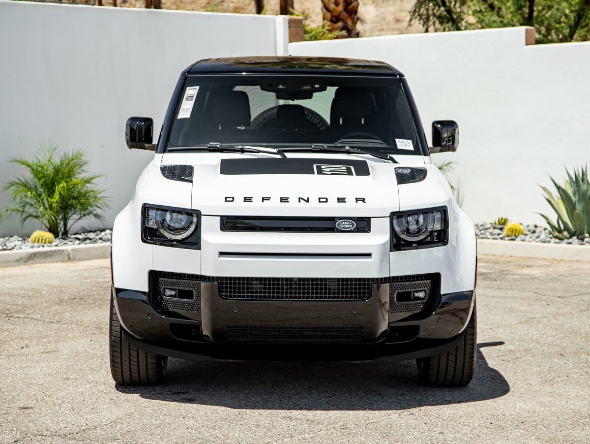 2025 Land Rover Defender 110 X-Dynamic SE
