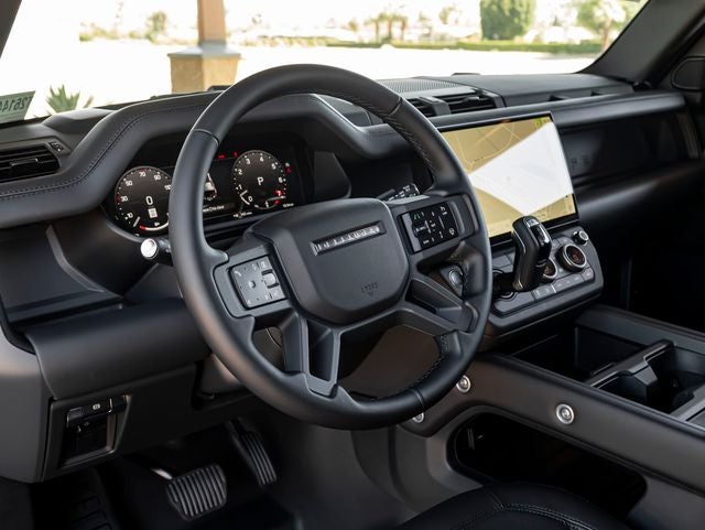 2026 Land Rover Defender 110 X-Dynamic SE