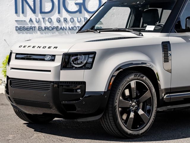 2026 Land Rover Defender 110 X-Dynamic SE