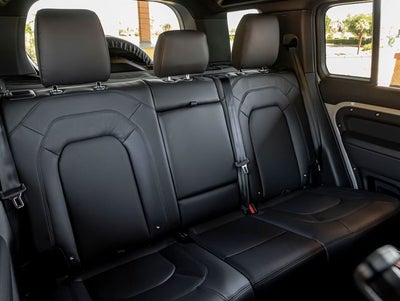 2026 Land Rover Defender 110 X-Dynamic SE