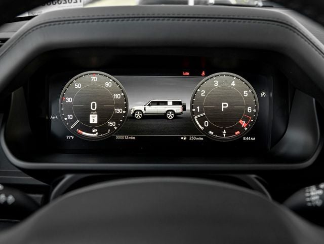 2026 Land Rover Defender 130 X-Dynamic SE