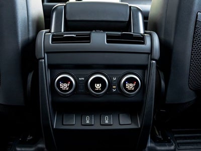 2026 Land Rover Defender 130 X-Dynamic SE