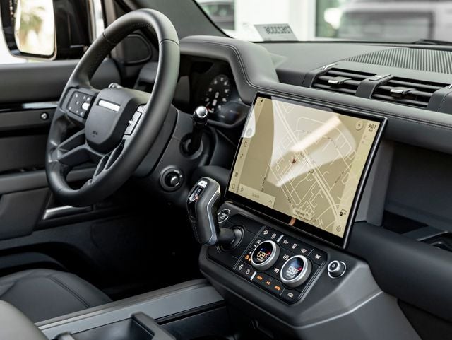 2026 Land Rover Defender 130 X-Dynamic SE