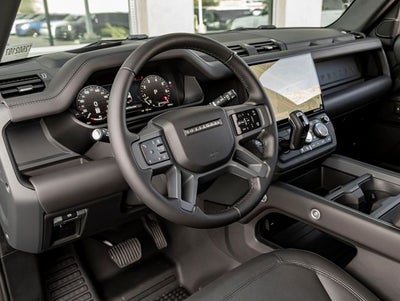 2026 Land Rover Defender 130 X-Dynamic SE