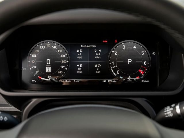 2026 Land Rover Defender 130 X-Dynamic SE