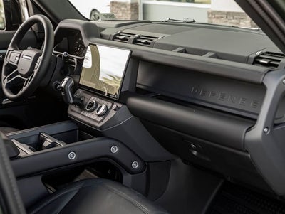 2026 Land Rover Defender 130 X-Dynamic SE