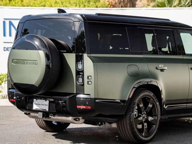 2026 Land Rover Defender 130 X-Dynamic SE
