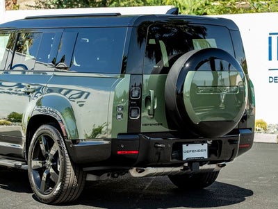 2026 Land Rover Defender 130 X-Dynamic SE
