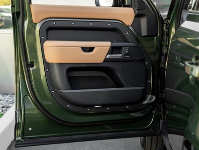 2026 Land Rover Defender 130 X-Dynamic SE