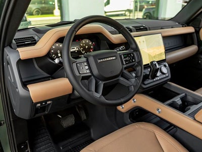 2026 Land Rover Defender 130 X-Dynamic SE