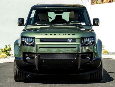 2026 Land Rover Defender 130 X-Dynamic SE