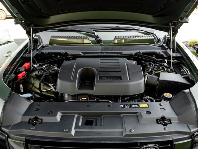 2026 Land Rover Defender 130 X-Dynamic SE