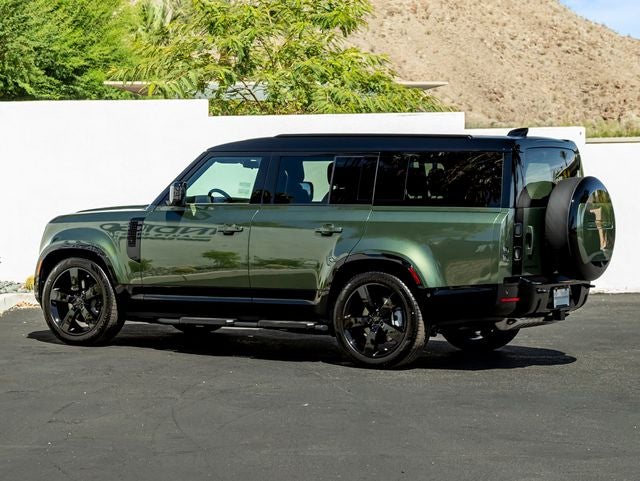 2026 Land Rover Defender 130 X-Dynamic SE