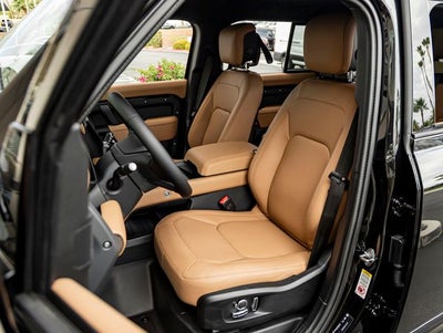 2026 Land Rover Defender 130 X-Dynamic SE