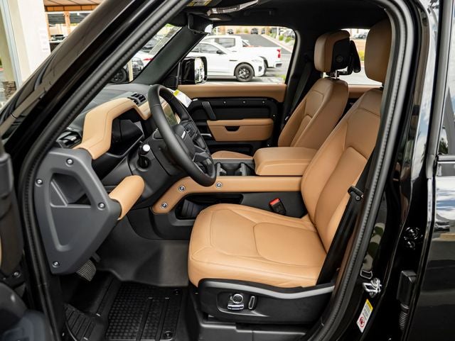 2026 Land Rover Defender 130 X-Dynamic SE