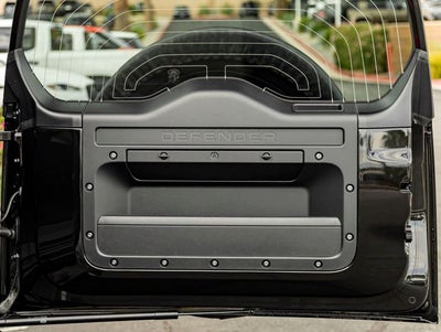 2026 Land Rover Defender 130 X-Dynamic SE