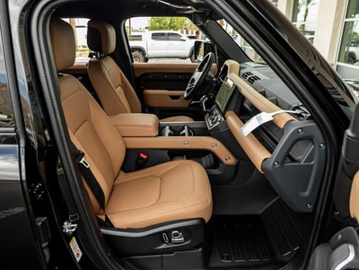 2026 Land Rover Defender 130 X-Dynamic SE
