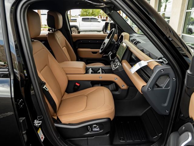 2026 Land Rover Defender 130 X-Dynamic SE