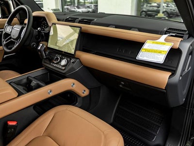 2026 Land Rover Defender 130 X-Dynamic SE