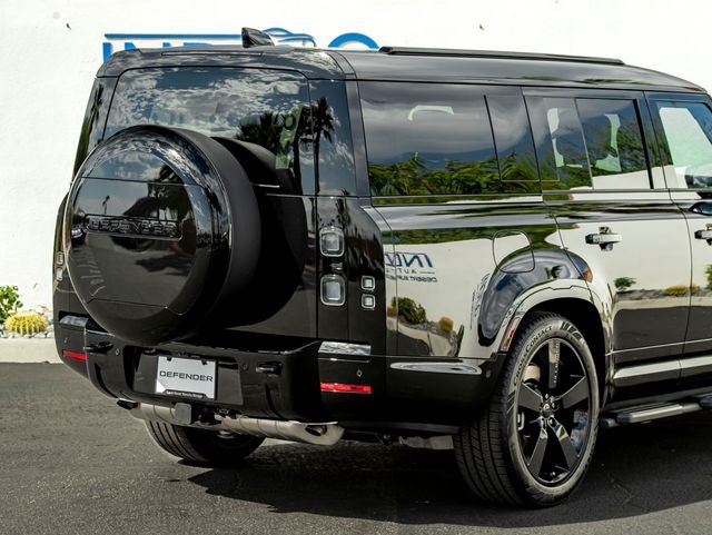 2026 Land Rover Defender 130 X-Dynamic SE