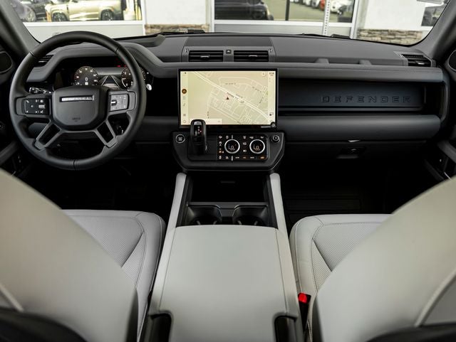 2026 Land Rover Defender 130 X-Dynamic SE