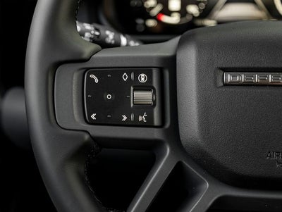 2026 Land Rover Defender 130 X-Dynamic SE