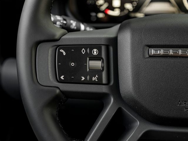 2026 Land Rover Defender 130 X-Dynamic SE