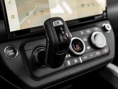 2026 Land Rover Defender 130 X-Dynamic SE