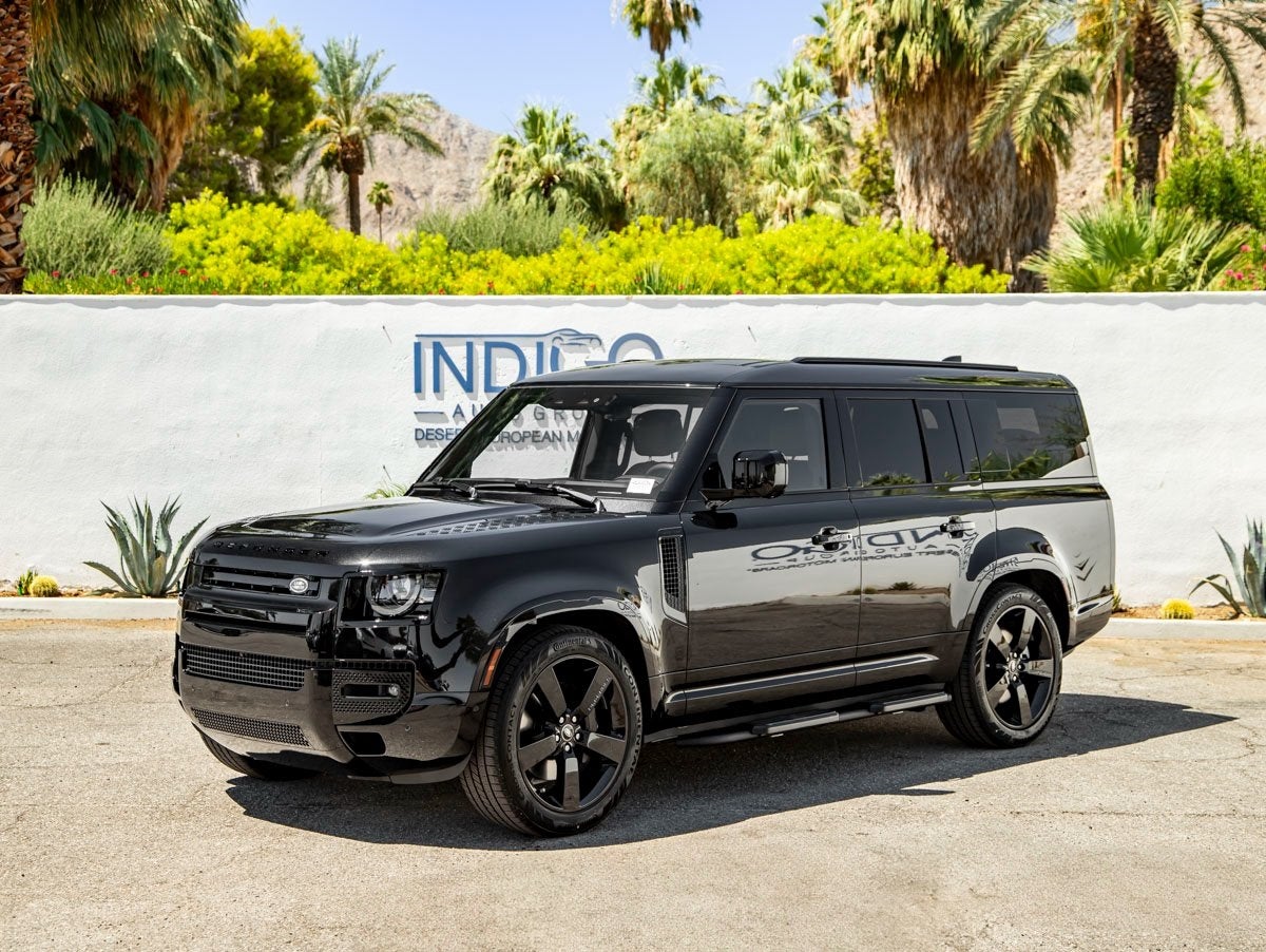 2025 Land Rover Defender 130 X-Dynamic SE