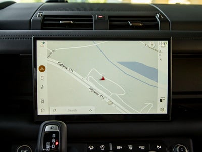 2025 Land Rover Defender 130 X-Dynamic SE