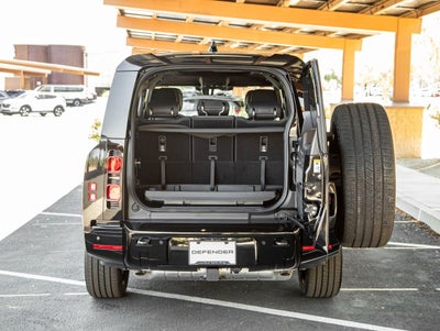 2025 Land Rover Defender 130 X-Dynamic SE