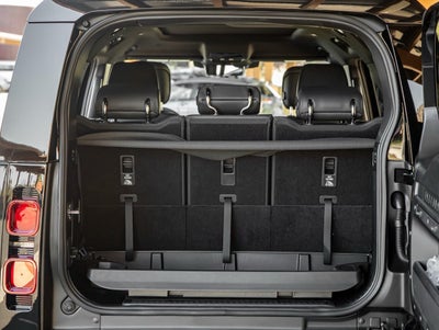 2025 Land Rover Defender 130 X-Dynamic SE