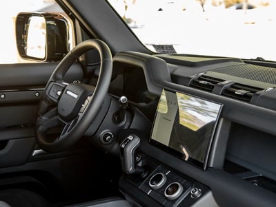 2025 Land Rover Defender 130 X-Dynamic SE