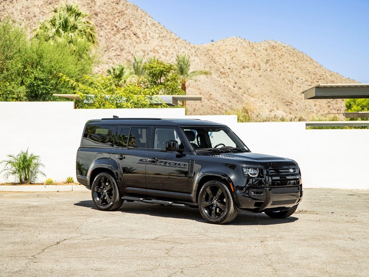 2025 Land Rover Defender 130 X-Dynamic SE