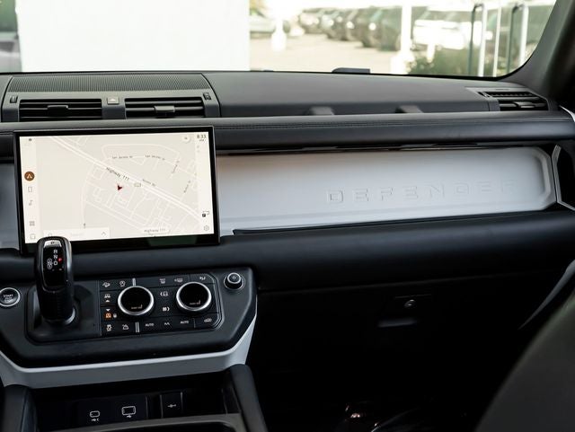 2022 Land Rover Defender 110 X-Dynamic HSE