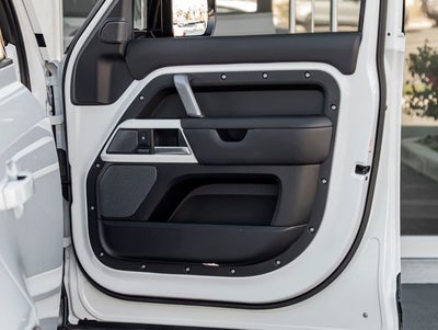 2022 Land Rover Defender 110 X-Dynamic HSE