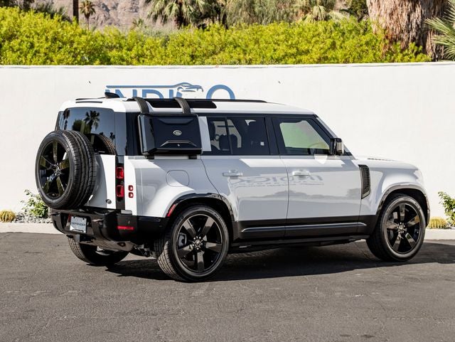 2022 Land Rover Defender 110 X-Dynamic HSE