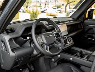 2025 Land Rover Defender 110 S