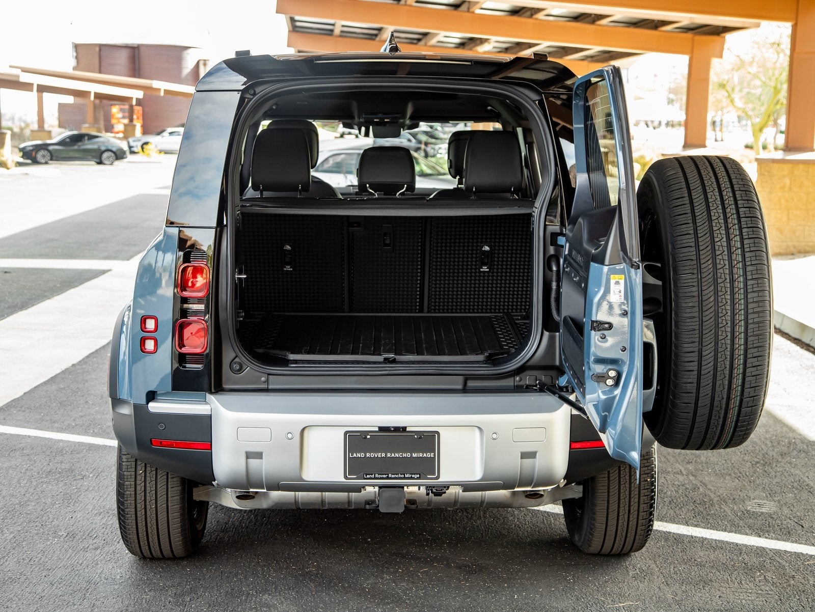 2025 Land Rover Defender 110 S