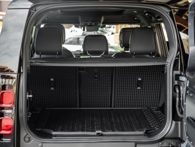 2025 Land Rover Defender 110 S